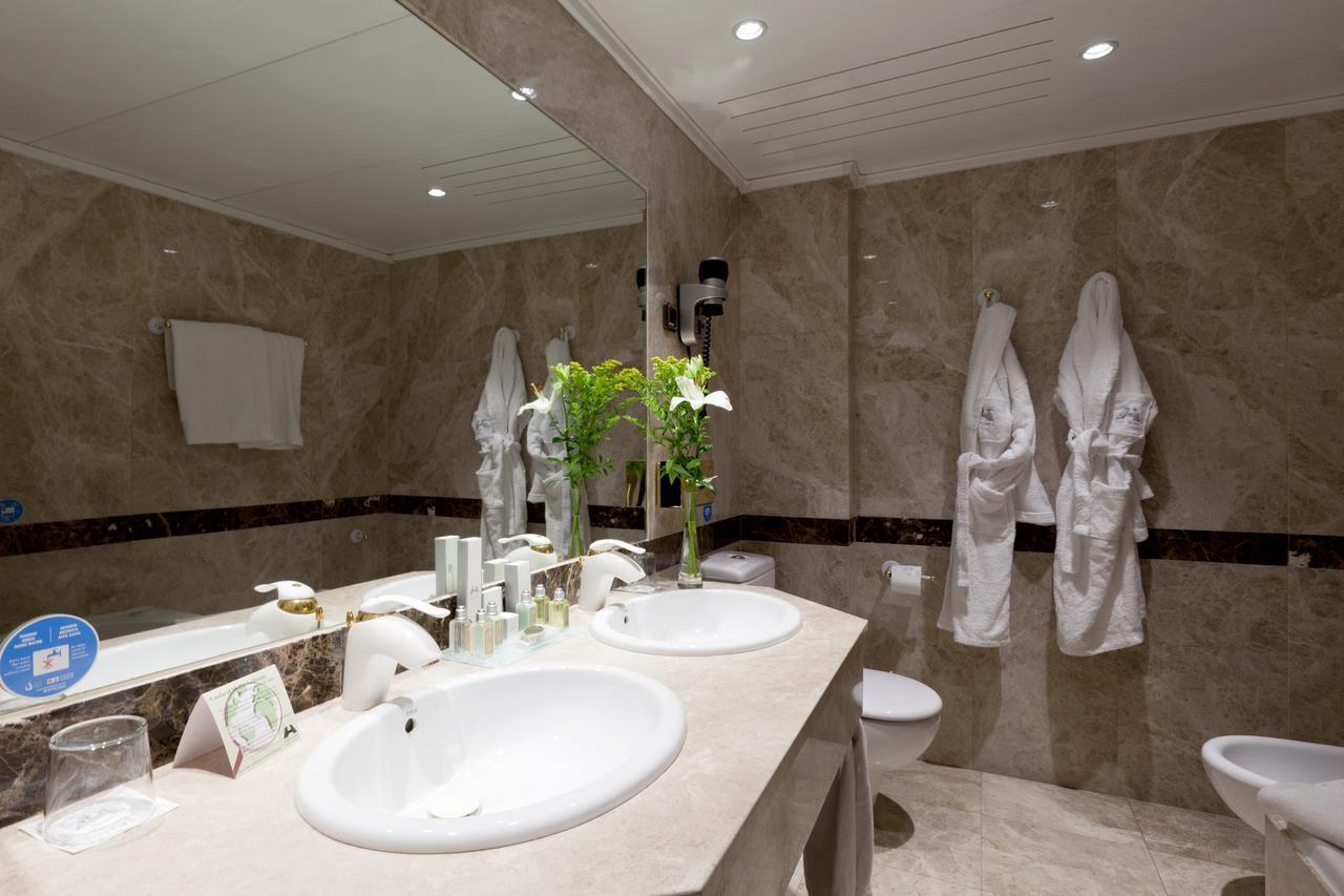 Junior Suite,653193402:JPEG